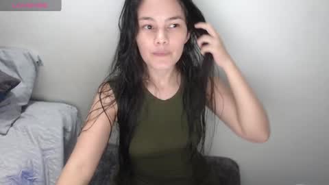 nezuko_sweet online show from December 16, 3:51 am