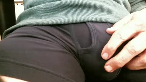 Snapshot of ngurth chatting on December 16, 8:26 pm ngurth online show from December 16, 8:26 pm