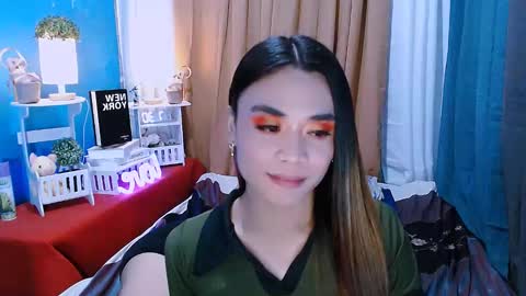 Snapshot of nhics_and_hades chatting on December 14, 9:45 pm nhics and hades online show from December 14, 9:45 pm