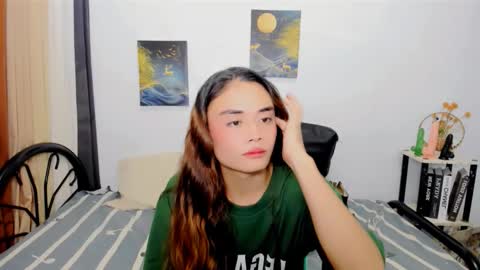 Snapshot of nhics_and_hades chatting on October 14, 10:43 pm nhics and hades online show from October 14, 10:43 pm