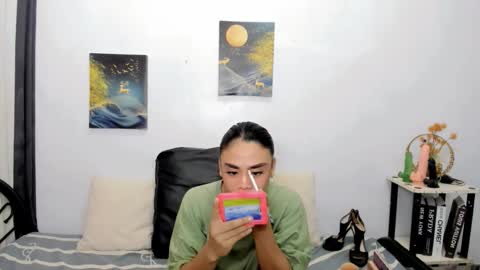 Snapshot of nhics_and_hades chatting on October 19, 11:38 pm nhics and hades online show from October 19, 11:38 pm