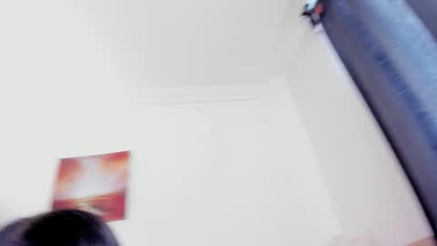 laura  online show from September 15, 5:35 pm