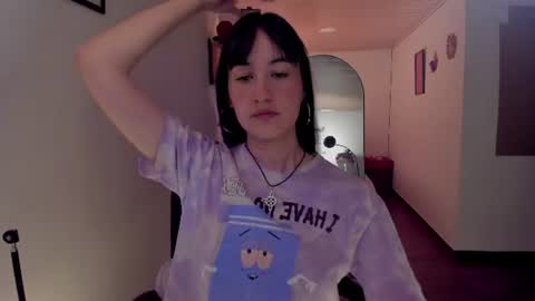 Snapshot of nia_blaze chatting on June 22, 9:12 pm Nia online show from June 22, 9:12 pm