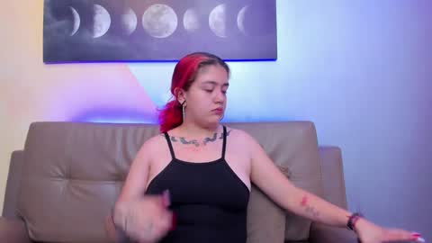 Snapshot of nia_stark chatting on January 27, 11:54 am Estefani online show from January 27, 11:54 am