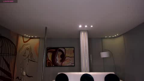 SQUIRTER DOLL    online show from April 5, 5:43 pm