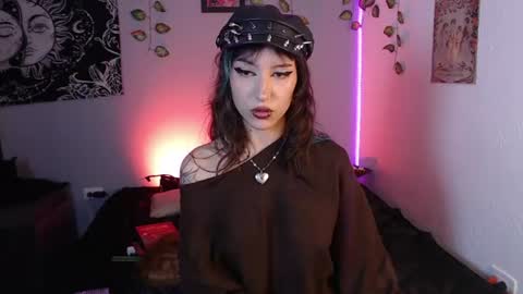 Snapshot of niakat_ chatting on July 31, 6:46 am niakat online show from July 31, 6:46 am