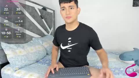 Niall  online show from December 2, 12:54 pm