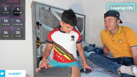 Niall  online show from April 7, 2:56 am