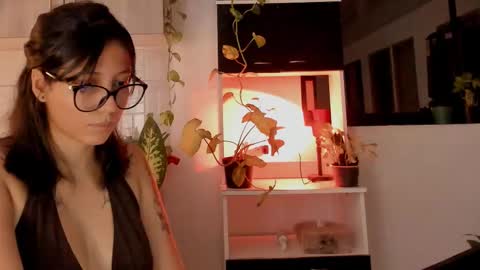 Snapshot of nice_day_ chatting on October 26, 1:11 am day  online show from October 26, 1:11 am