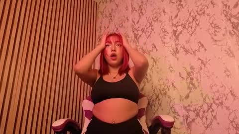 Michell  online show from November 11, 9:15 pm