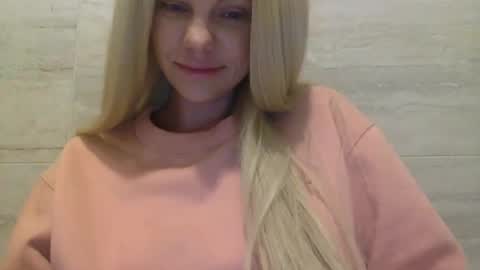 Amber online show from October 16, 10:38 am