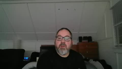 Snapshot of niceguy7208 chatting on March 18, 3:31 am niceguy7208 online show from March 18, 3:31 am
