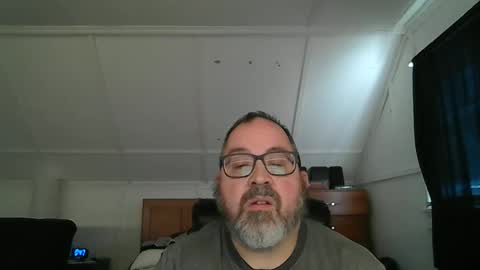 Snapshot of niceguy7208 chatting on April 3, 2:48 pm niceguy7208 online show from April 3, 2:48 pm