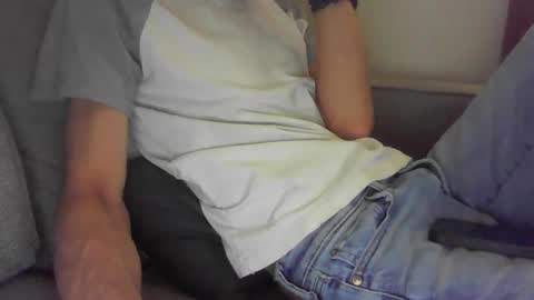Snapshot of niceguyandrew chatting on March 1, 12:45 am Andrew online show from March 1, 12:45 am