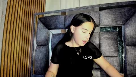 Snapshot of nicehot____ chatting on December 13, 10:37 pm Luna online show from December 13, 10:37 pm