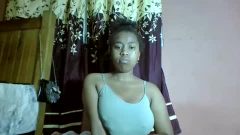 nicelly01 online show from April 27, 4:10 am