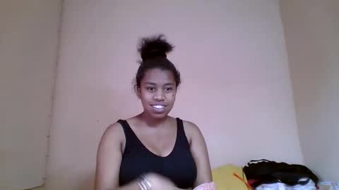 nicelly01 online show from May 16, 6:21 am