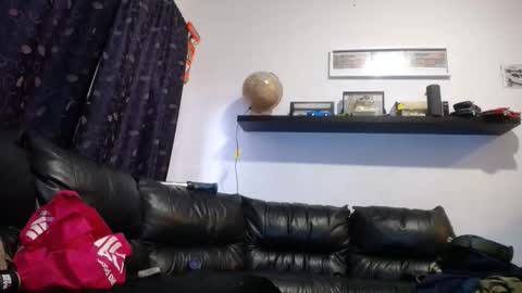 niceonebrov online show from March 28, 7:08 am