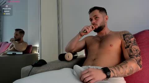 Nicholassx online show from November 20, 11:21 am