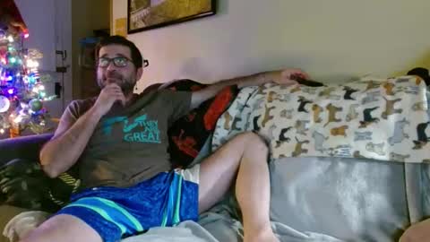 Snapshot of nichous77 chatting on December 20, 11:58 pm Nick online show from December 20, 11:58 pm