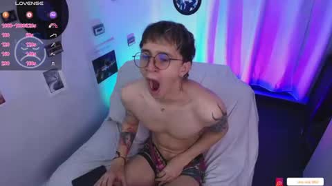 Snapshot of nick_bangover chatting on June 18, 6:23 pm Nico online show from June 18, 6:23 pm
