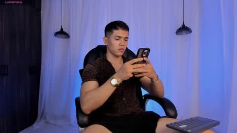 nick fenix online show from April 22, 2:47 am