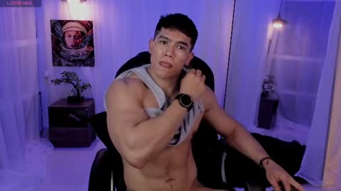 nick fenix online show from July 31, 2:11 am