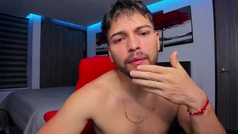 Nick Klaus online show from January 28, 1:18 am