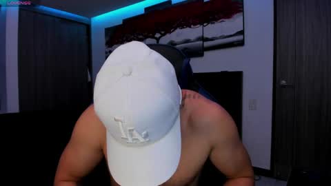 Nick Klaus online show from April 28, 2:27 am