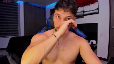 Nick Klaus online show from April 29, 11:33 pm