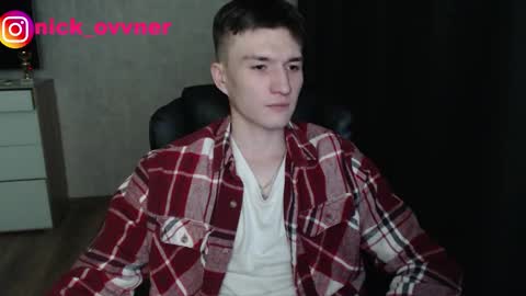 Snapshot of nick_owner chatting on November 8, 2:39 pm Nick online show from November 8, 2:39 pm