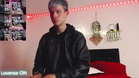 Nick  online show from March 25, 7:42 pm