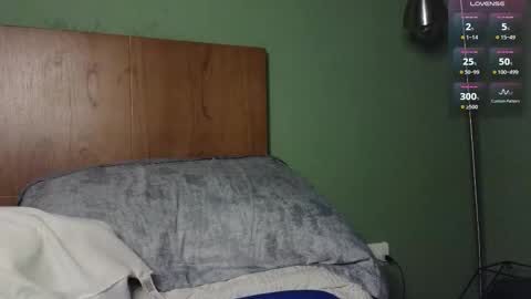 Snapshot of nickjordan1 chatting on November 8, 10:52 pm Nicolas online show from November 8, 10:52 pm