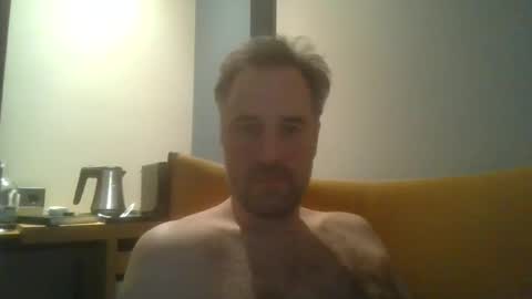 nicknut07 online show from February 9, 9:30 pm