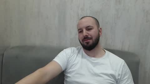 Julian online show from February 25, 10:52 pm