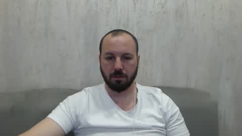 Julian online show from May 3, 9:54 pm