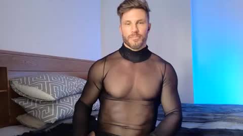 nickriverzxo online show from June 20, 6:33 pm