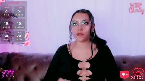 nicky66_ online show from April 3, 7:45 pm