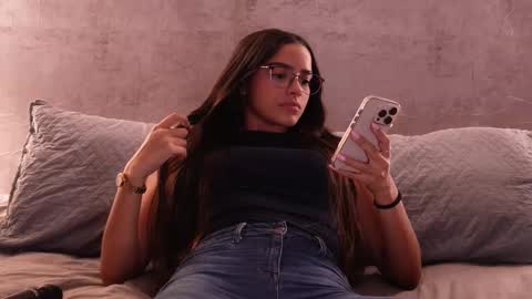 nicky and blake online show from February 17, 11:22 pm