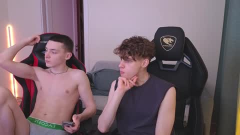 Nicki  Danny online show from February 7, 5:18 pm