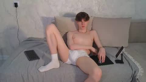 Snapshot of nicky_mart chatting on July 28, 12:48 pm Nicki Danny online show from July 28, 12:48 pm