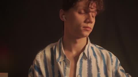 Nicky Neal online show from February 10, 8:10 pm