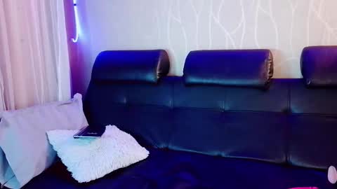 Snapshot of nicky_oli chatting on March 4, 3:37 pm nicky_oli online show from March 4, 3:37 pm