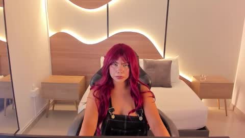 Nicky  online show from November 4, 2:43 am