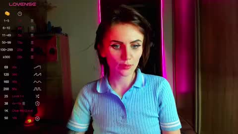 Snapshot of nicky_weekends chatting on March 1, 3:43 am Nicky Weekends online show from March 1, 3:43 am