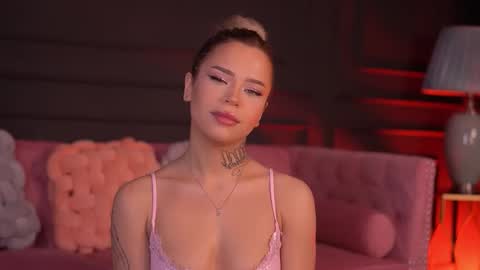 Snapshot of nickybennz chatting on December 14, 7:29 pm Nicky online show from December 14, 7:29 pm