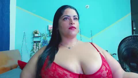 nickyribeiro online show from April 24, 5:43 am