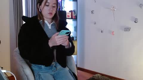 Nicky online show from January 24, 7:28 pm