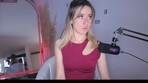 Nicky online show from November 16, 7:19 pm