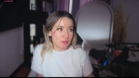 Nicky online show from December 17, 6:58 pm